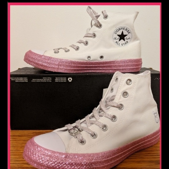 Limited Edition Converse Classic All Star Chuck Taylor Crocodile Leather Skin High Tops White 